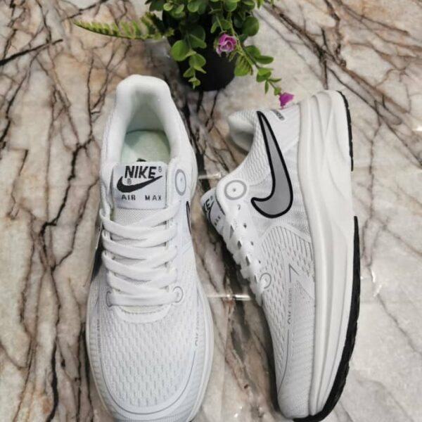 Chaussures sneakers décontractées légères et résistantes, pour le jogging, quotidien et les promenades décontractées.