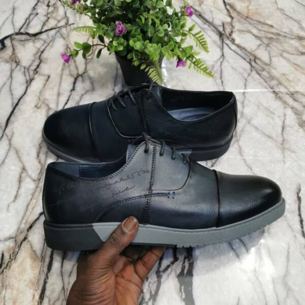 Chaussures de ville classique décontractées en cuir pour hommes, confortables