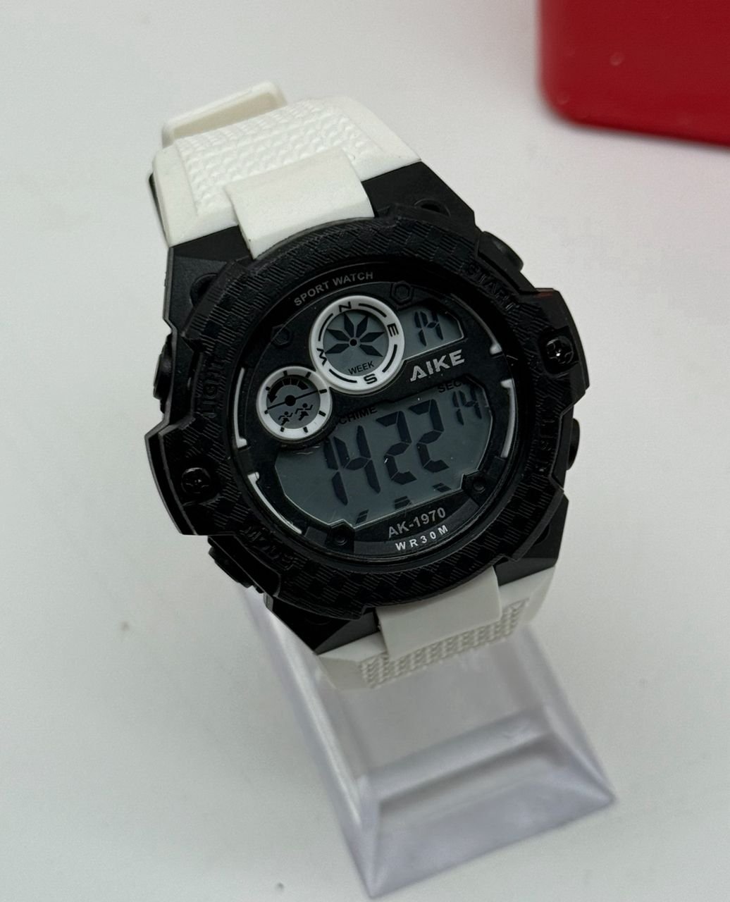 2025/10/IMG-20251022-WA0093.jpg Montre de classe élégante– Style intemporel et raffiné. – Image 1