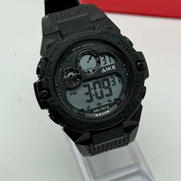 Montre de classe  élégante– Style intemporel et raffiné.