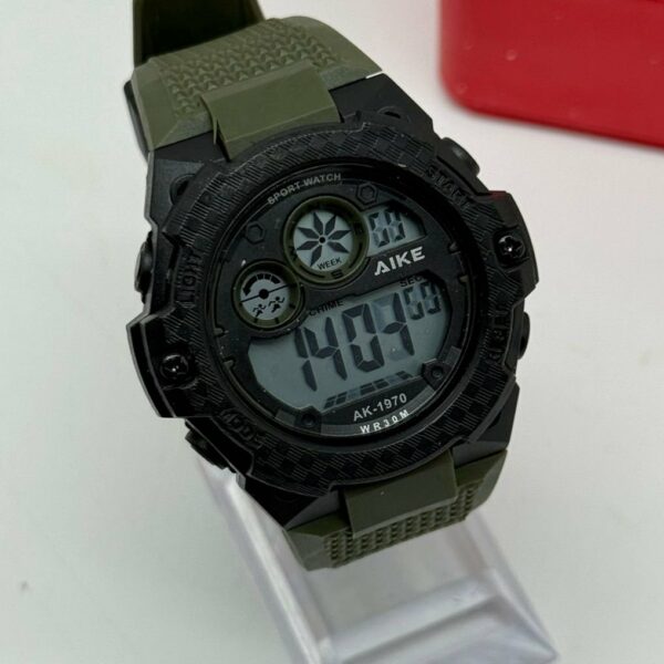 Montre de classe  élégante– Style intemporel et raffiné.