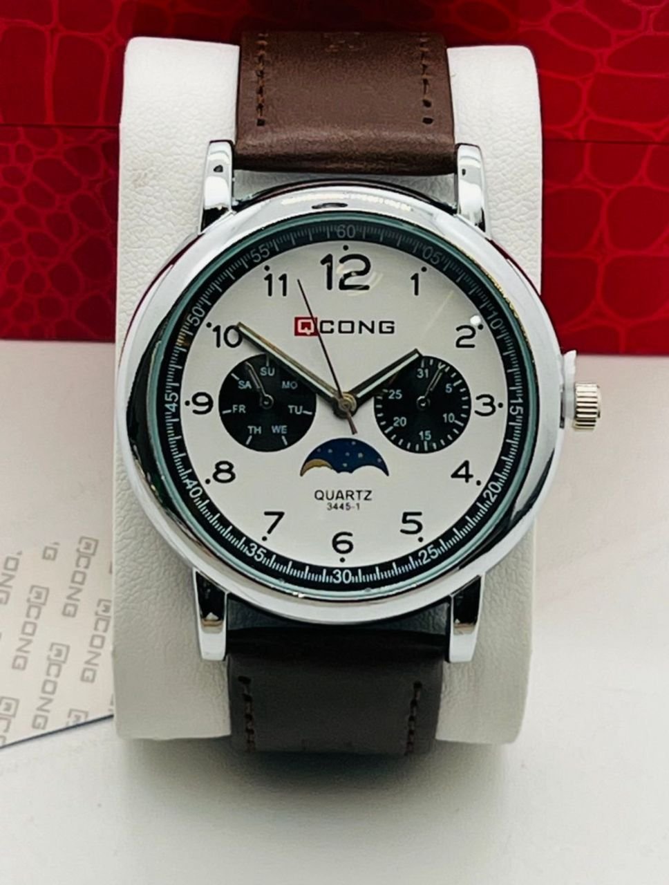 2025/10/IMG-20251023-WA0043-1.jpg Montre de classe élégante– Style intemporel et raffiné. – Image 1