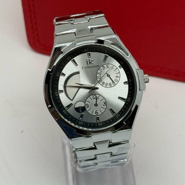 Montre de classe  élégante– Style intemporel et raffiné.