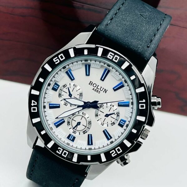 Montre de classe  élégante– Style intemporel et raffiné.