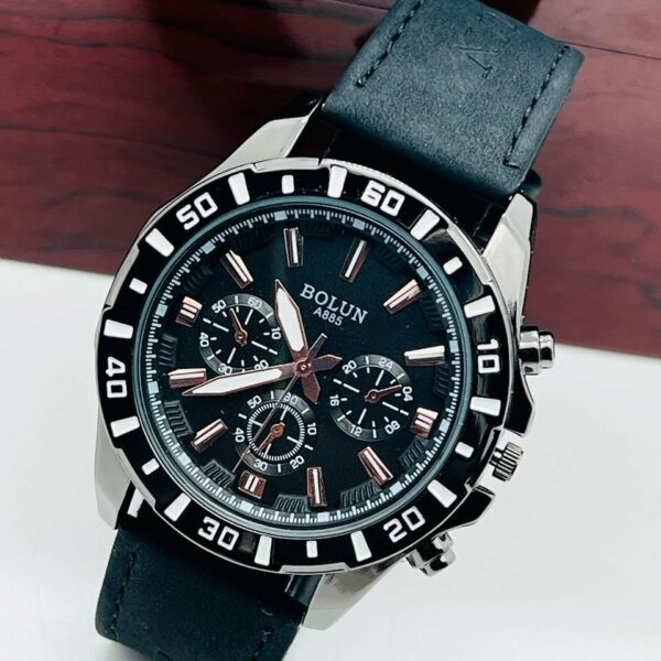 Montre de classe  élégante– Style intemporel et raffiné.