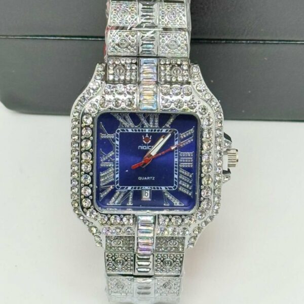 Montre de classe  élégante– Style intemporel et raffiné.