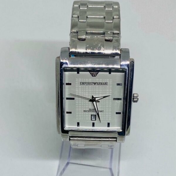 Montre de classe  élégante– Style intemporel et raffiné.