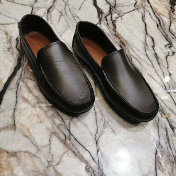 Mocassin Homme en Cuir Véritable – Élégance et Confort