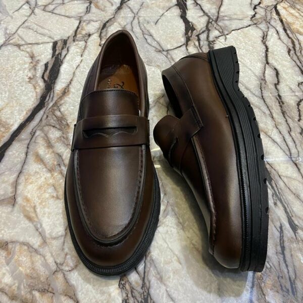 Chaussures de ville classique en cuir veritable pour hommes, confortable