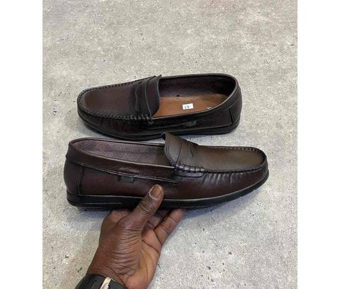 2025/12/1003077074.jpg Mocassin Homme en Cuir Véritable – Élégance et Confort – Image 1