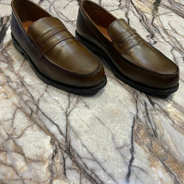 Chaussures de ville classique en cuir veritable pour hommes, confortables