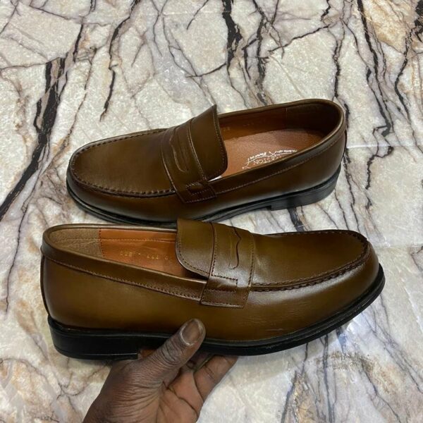 Chaussures de ville classique en cuir veritable pour hommes, confortable