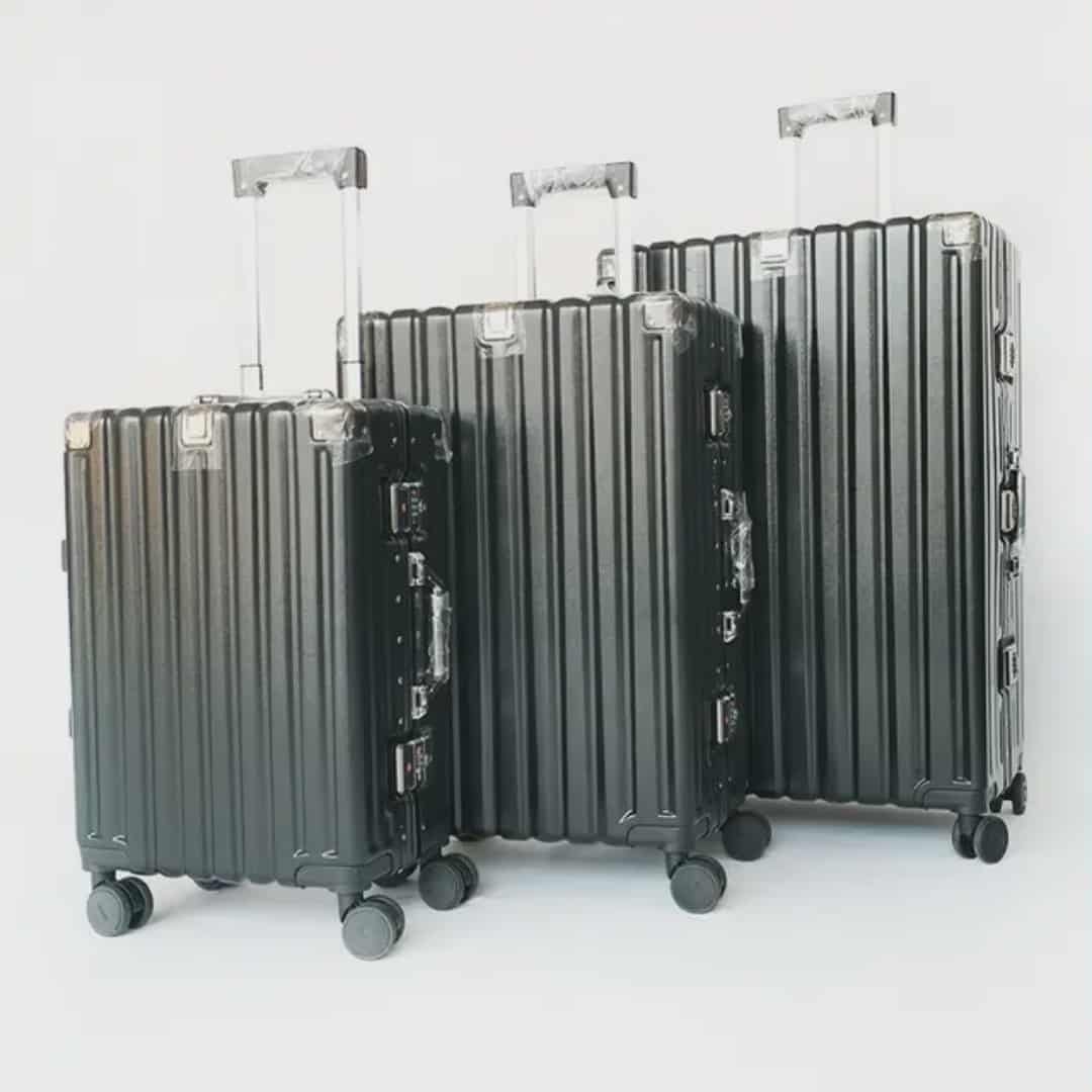 2026/08/284858.jpg lot de 3 valises en coque dure qualité premium – Image 1