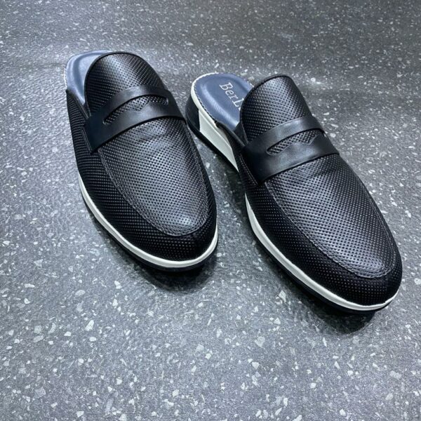 chaussure babouche moderne en cuir 100%